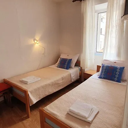 Juric - 2 A Lovely For 2 Апартаменти